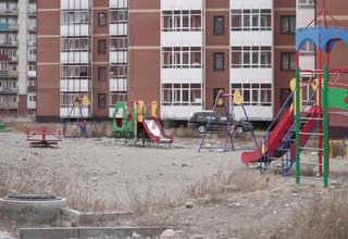 Кызыл, Московская 116: Где тротуары? Где играть детям?