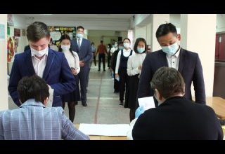 В Туве выпускники сдают ЕГЭ по русскому языку