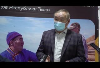 Глава Тувы провел встречу с Советом отцов республики